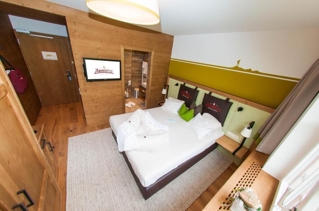 Berg-Spa&Hotel Zamangspitze Sankt Gallenkirch Ruang foto