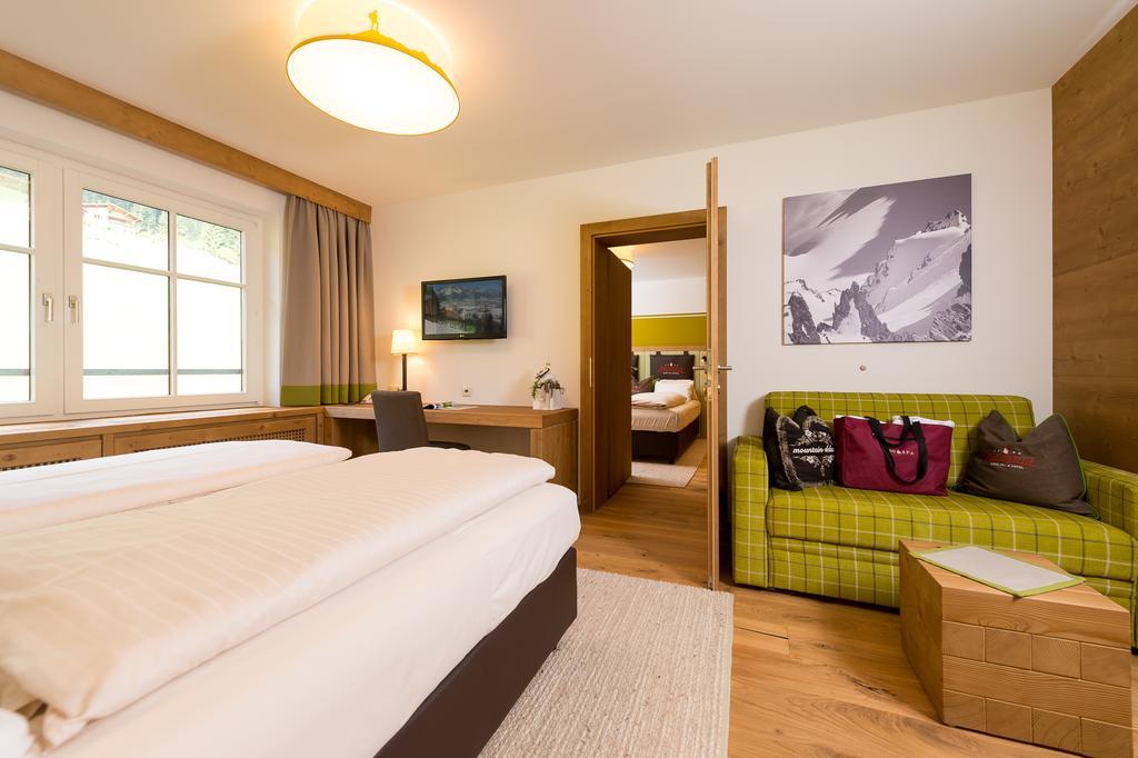 Berg-Spa&Hotel Zamangspitze Sankt Gallenkirch Bagian luar foto